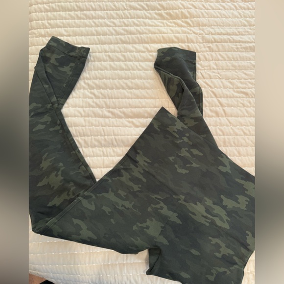Spanx Camo leggings - Picture 3 of 4